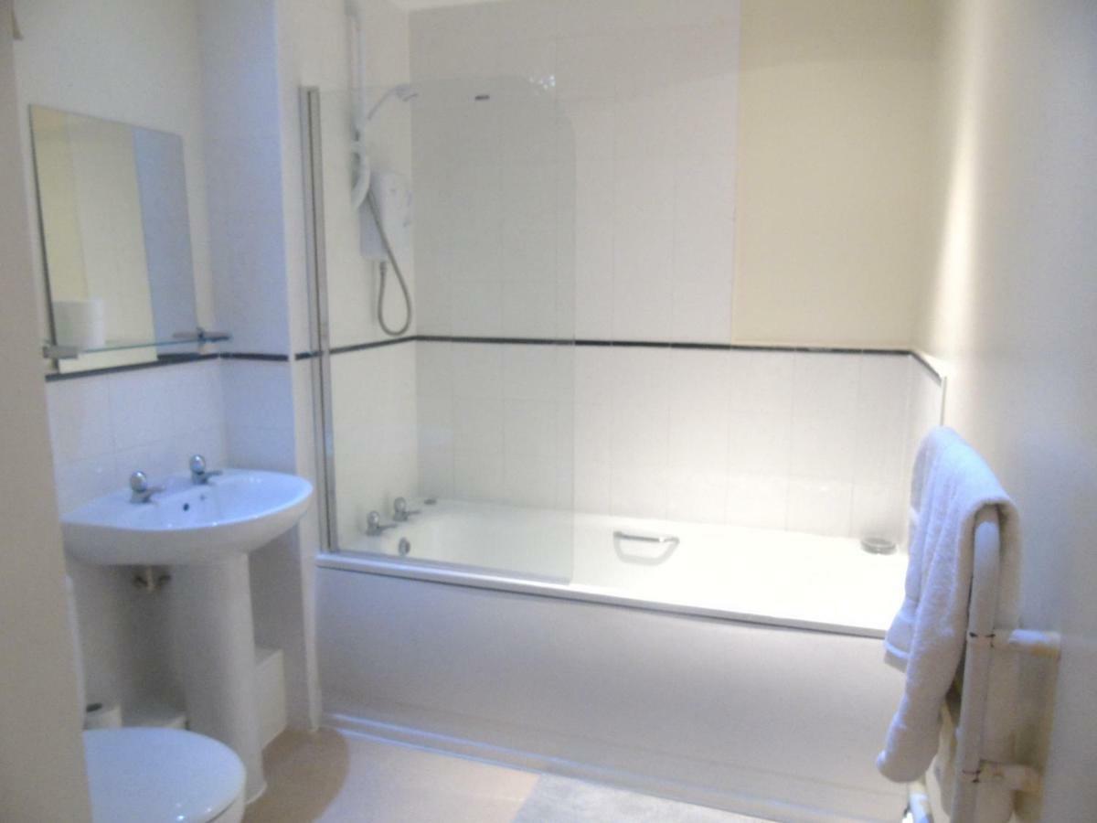 Liverpool 2 Bedroom Apartment Buitenkant foto